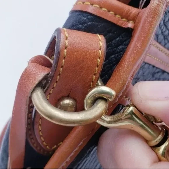 Dooney & Bourke Big Duck Crossbody Purse Black Tan Shoulder Bag - Picture 10 of 12